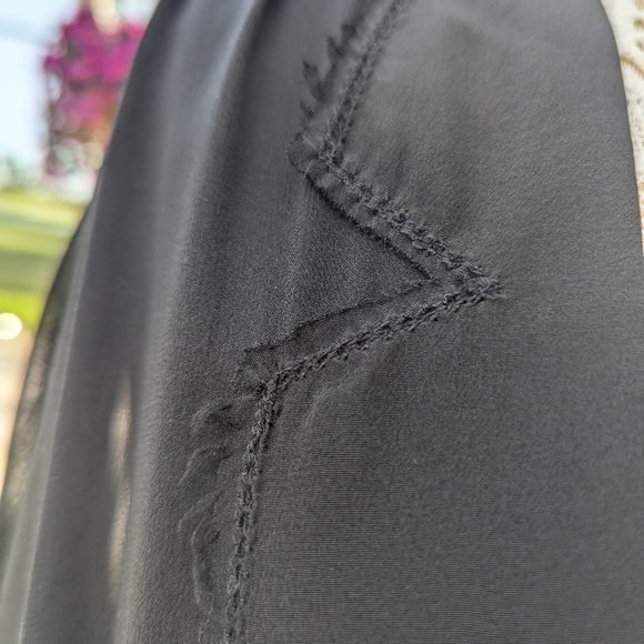 Nicole Miller silk high low blouse Large - Picture 5 of 7